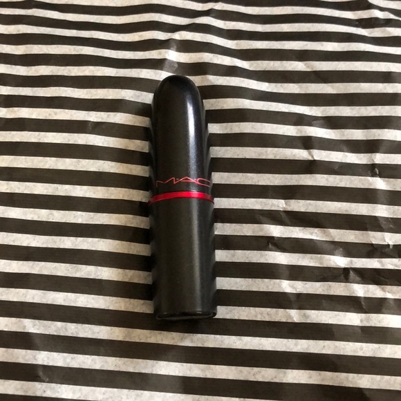 Mac lipstick - Picture 1 of 3